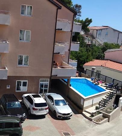 Apartments Vila Adrijana & Fitness Studio Wolf Bv Baška Voda Zewnętrze zdjęcie