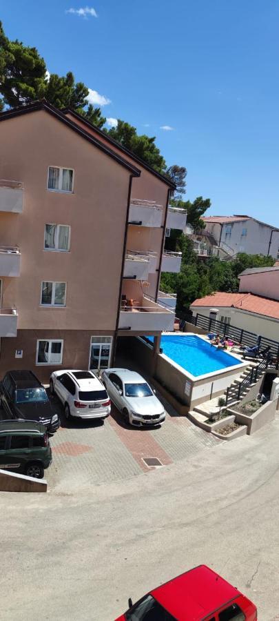 Apartments Vila Adrijana & Fitness Studio Wolf Bv Baška Voda Zewnętrze zdjęcie