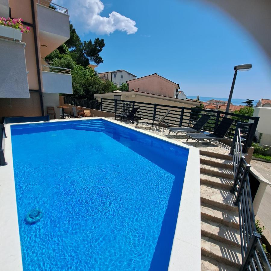 Apartments Vila Adrijana & Fitness Studio Wolf Bv Baška Voda Zewnętrze zdjęcie