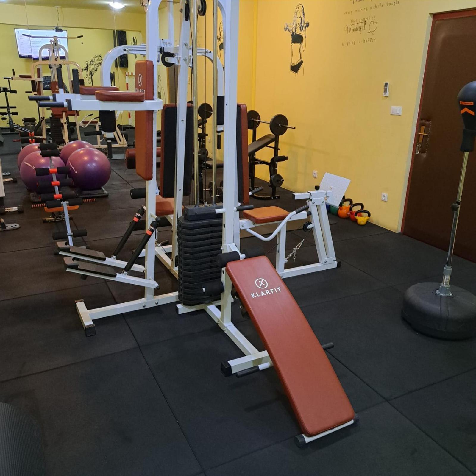 Apartments Vila Adrijana & Fitness Studio Wolf Bv Baška Voda Zewnętrze zdjęcie