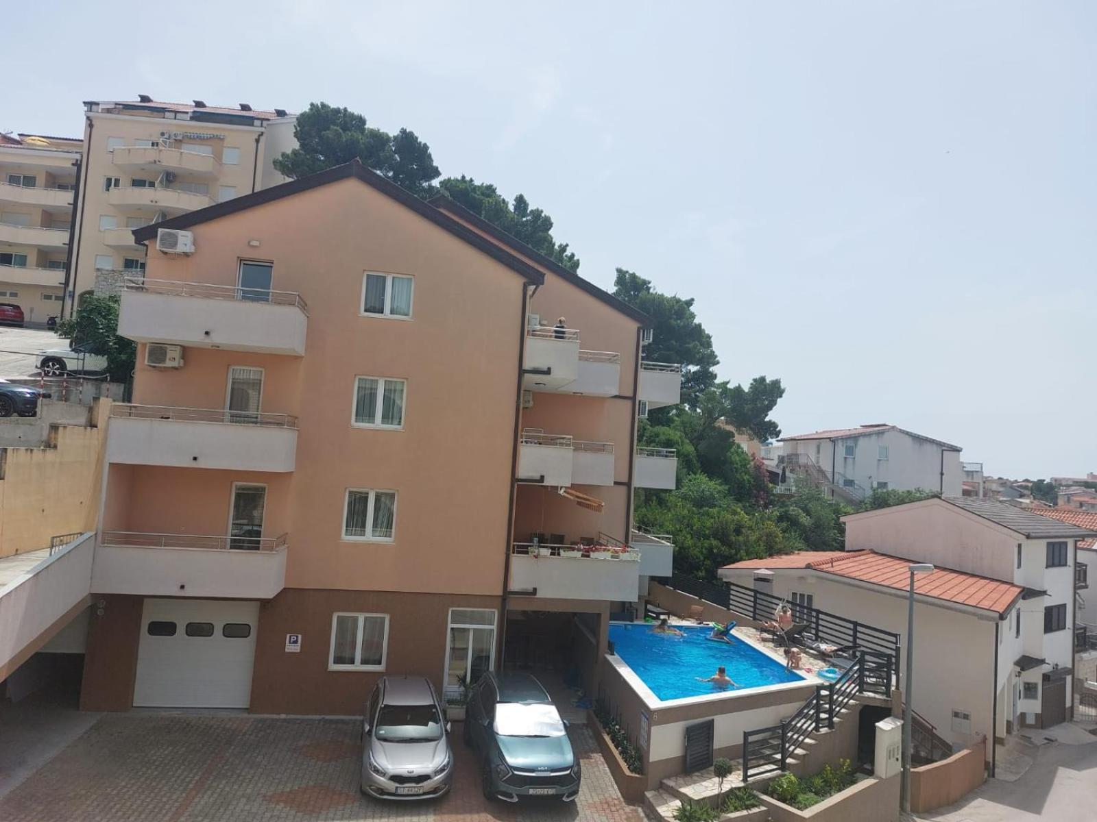 Apartments Vila Adrijana & Fitness Studio Wolf Bv Baška Voda Zewnętrze zdjęcie